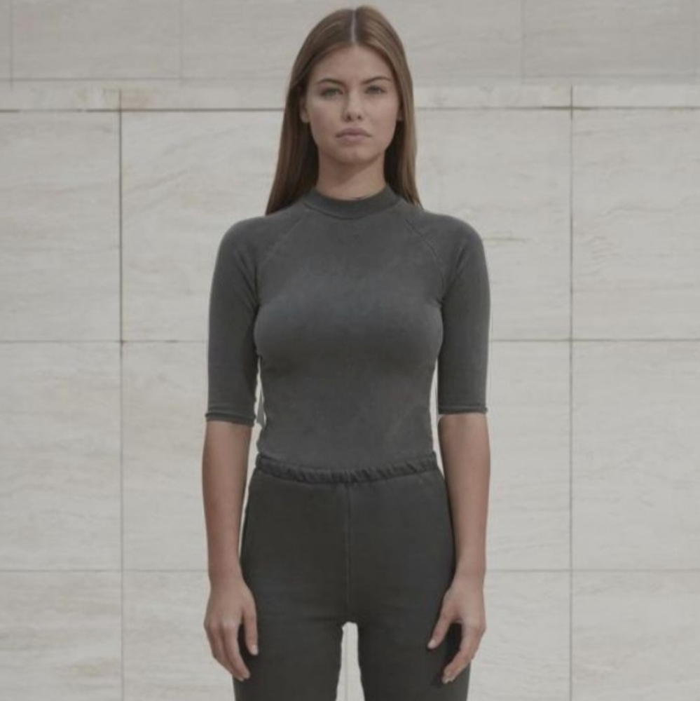 Yeezy Season 6 mock neck top size M